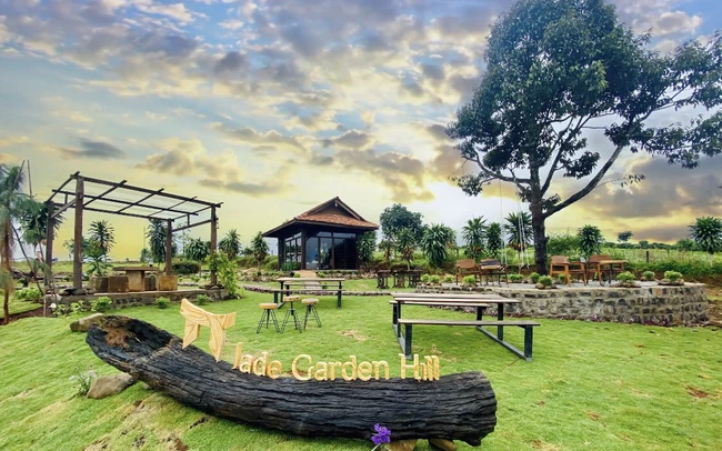 JADE GARDEN HILL