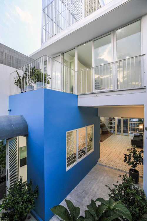 Nhà có 3 tầng với tổng diện tích sử dụng là 200 m2,